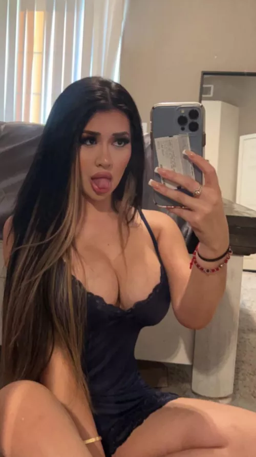 Can I feed you pics to Cock till you bust ?