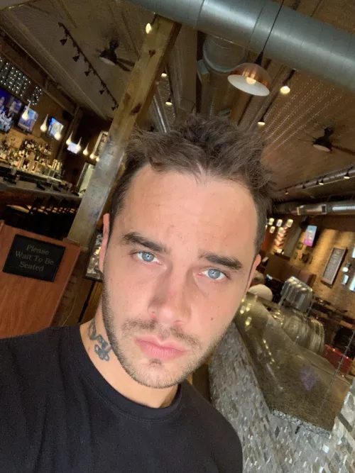 First thing you see when you walk in the door m(33)