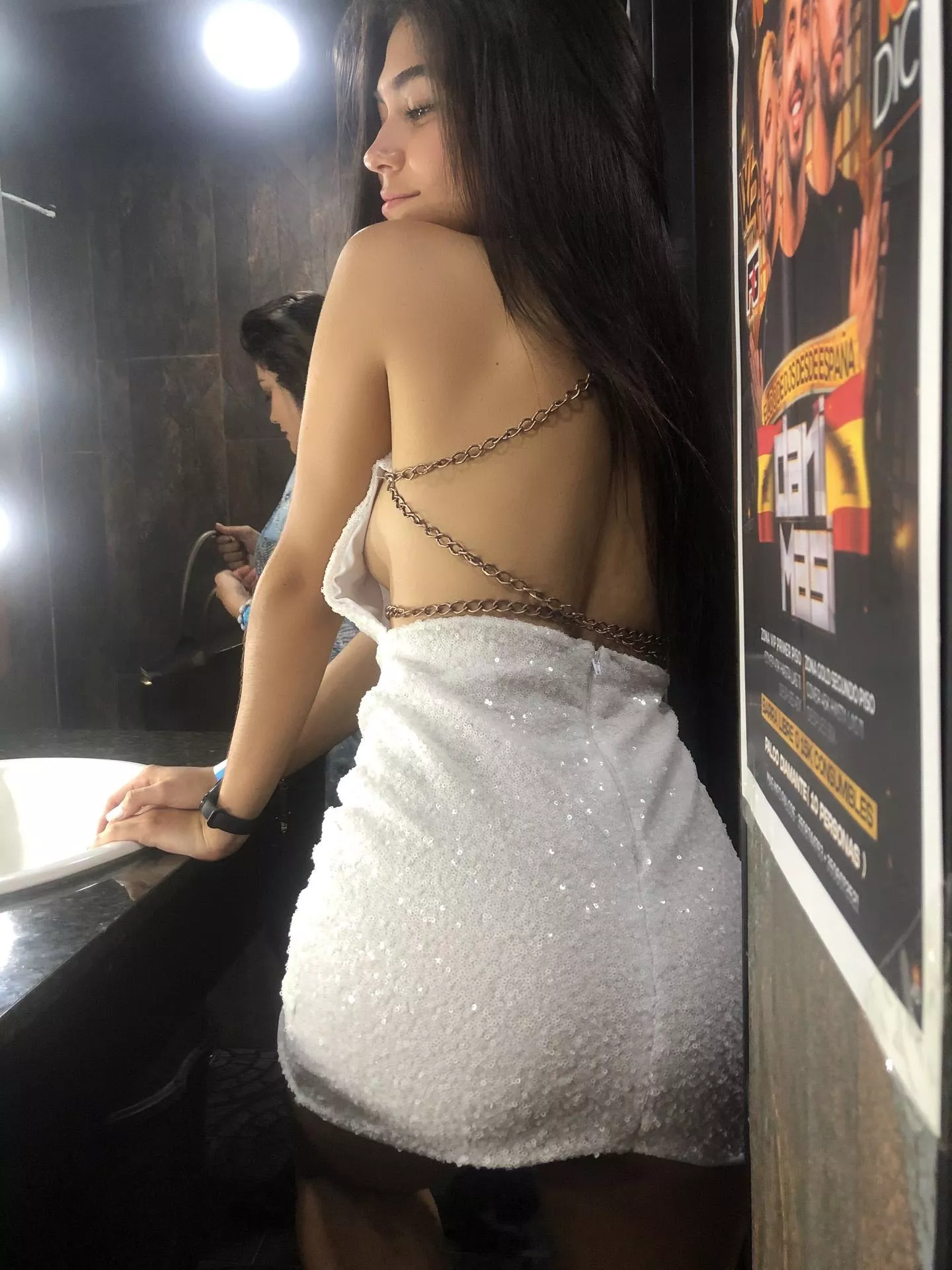 I never thought I’d be showing off for strangers but I am hooked [F]19