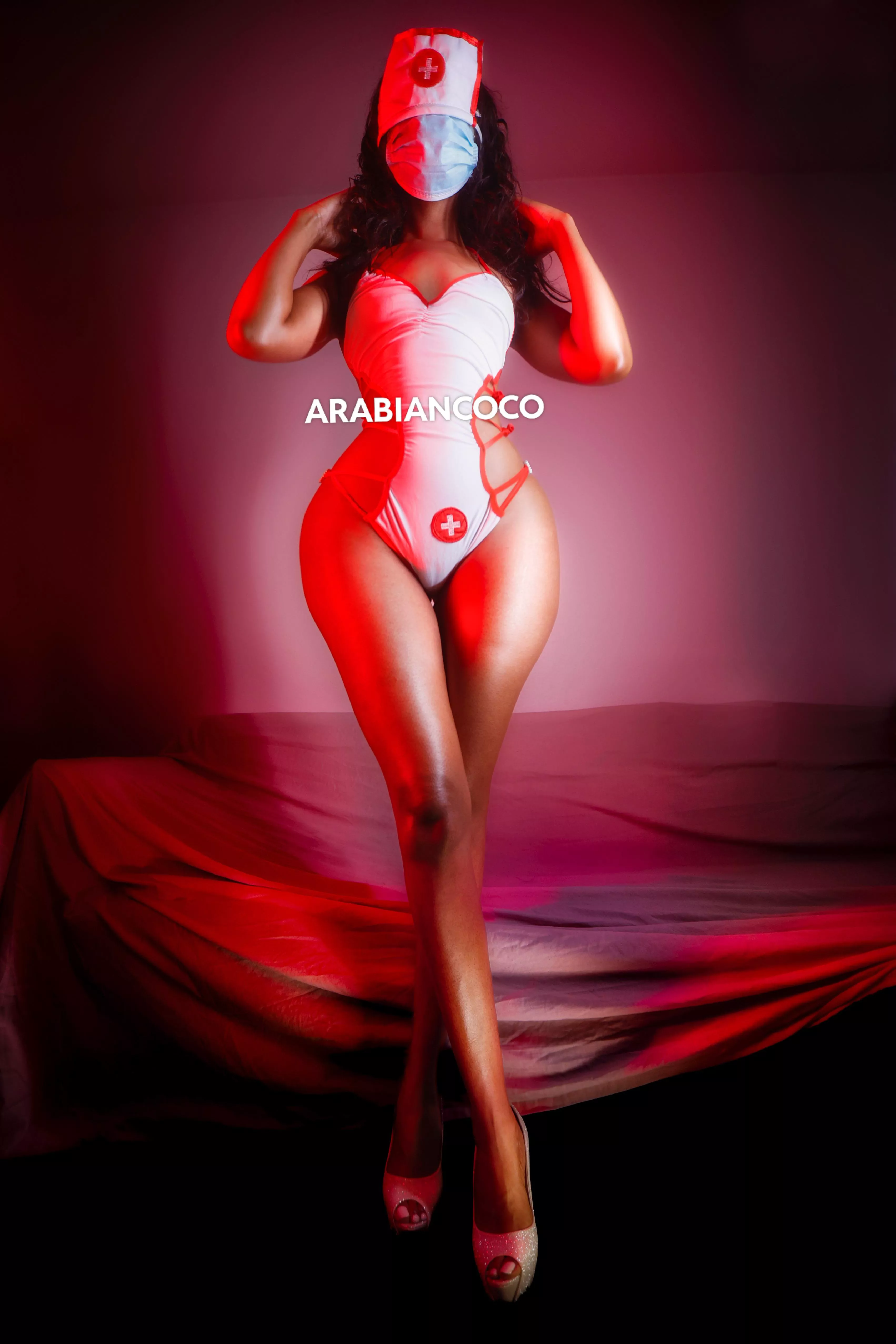 If this photo makes your temperature rise, I’m here to take care of you.