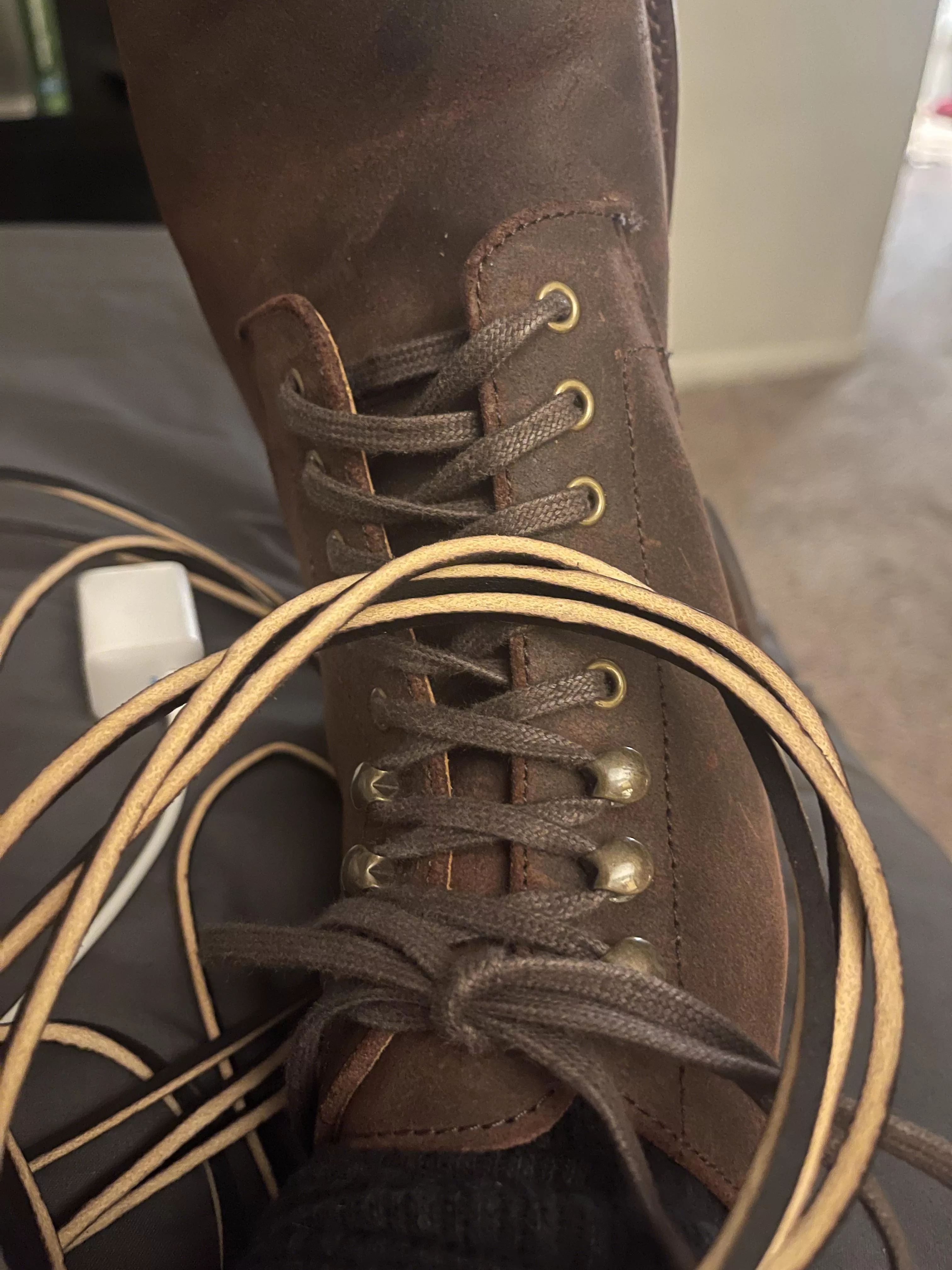 PSA: Grant Stone Edward boots don’t fit leather laces
