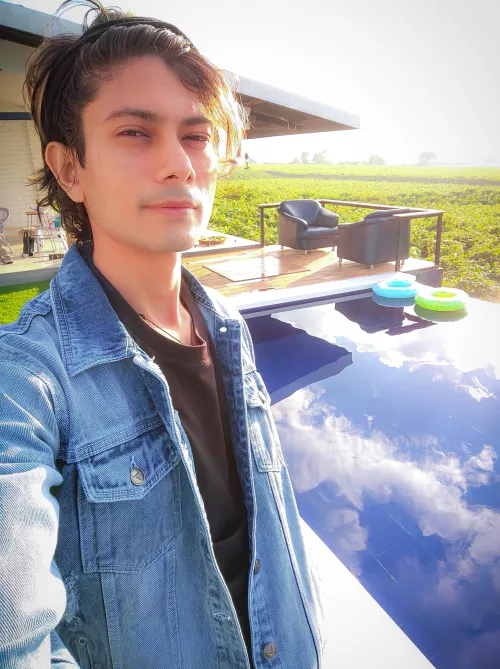 Say welcome to sunday from India 🌈💜