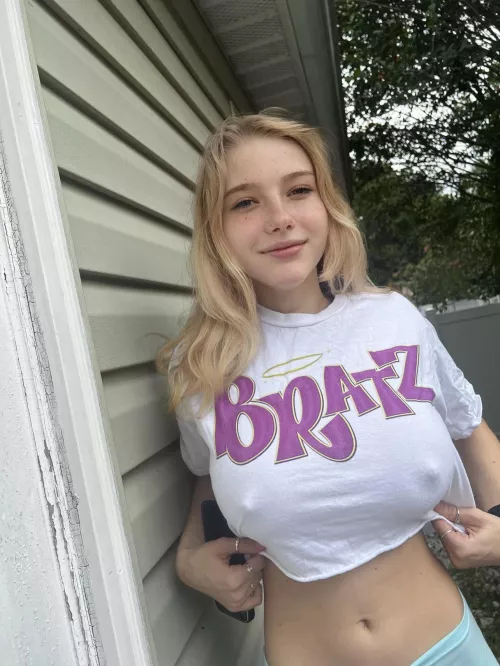 should I wear this outfit to class next week?