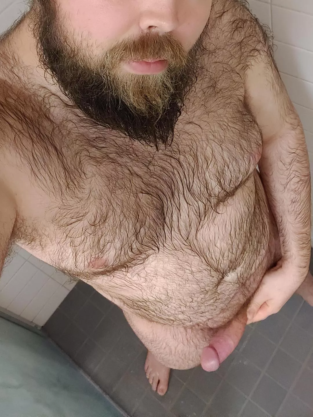 Showers after clubbing are way less fun alone