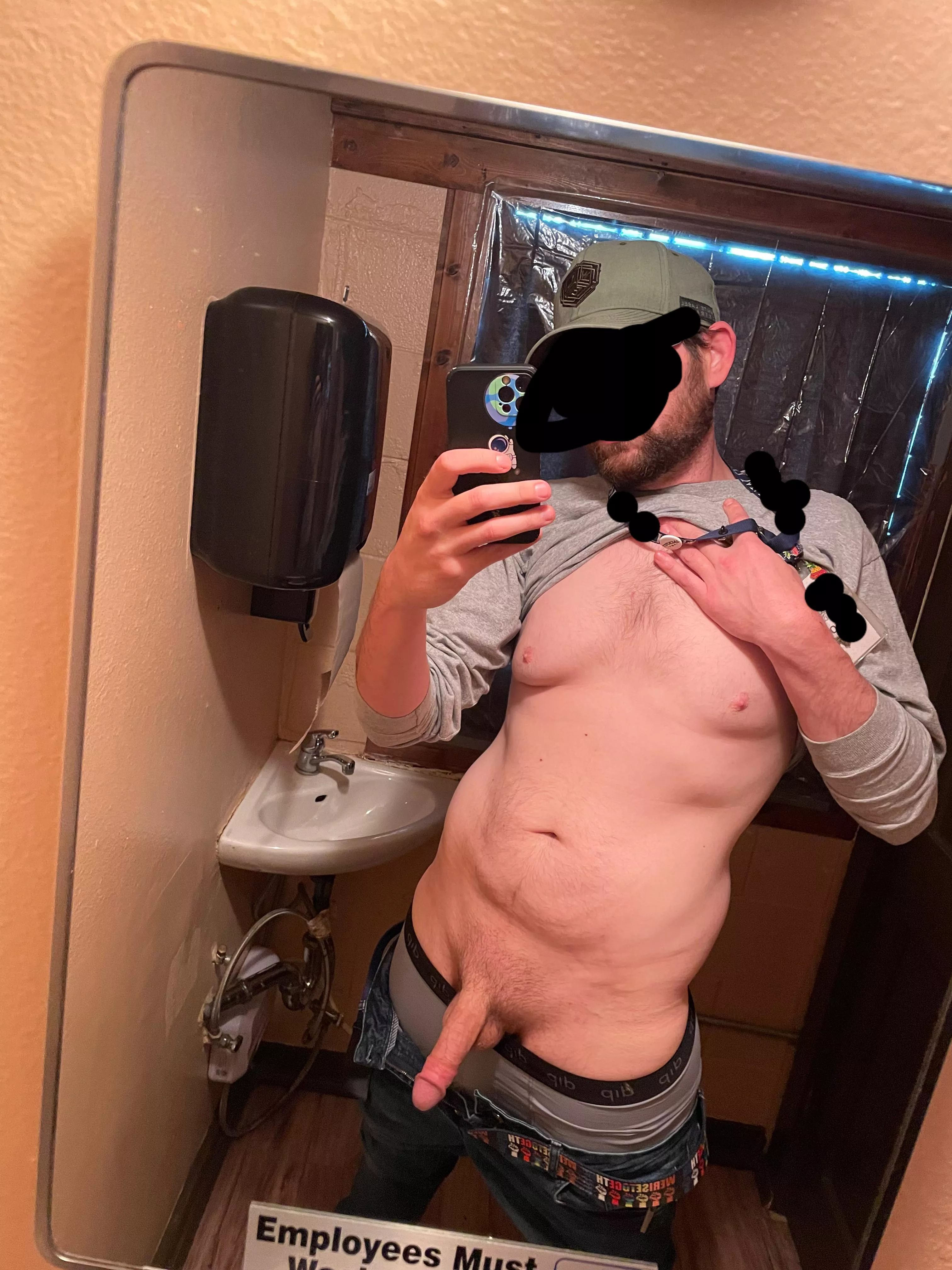 Well y’all seemed to like my last work picture. So here’s one more for ya. Hope it helps you out ;)