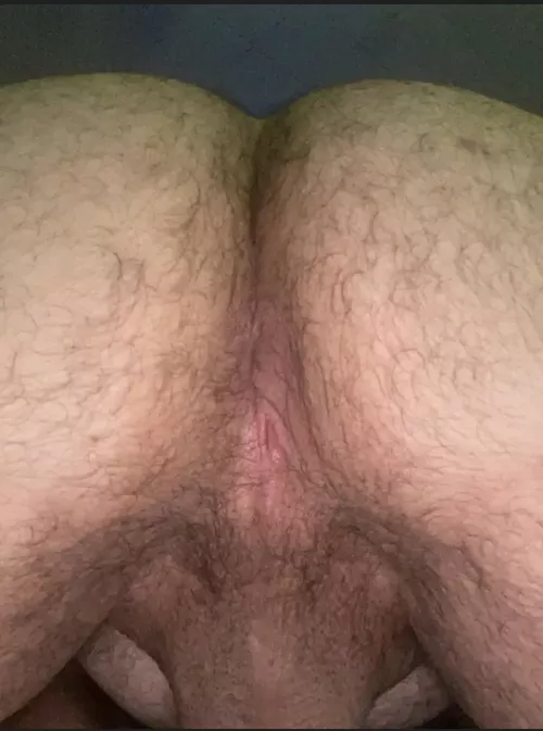 Who wants to plug into me? 29m DMs are open, and then we can play your game of choice. PS5 here