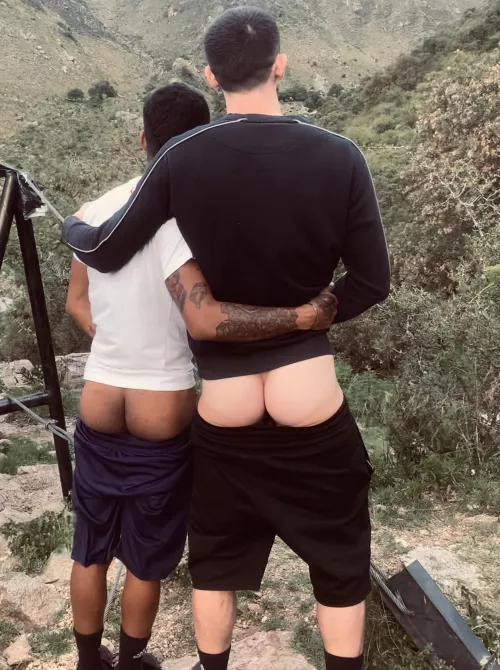 Would you come to the mountains with us? 😏