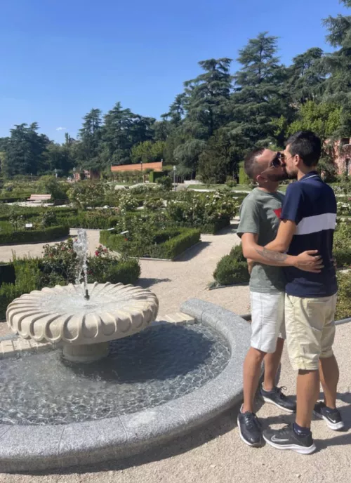 BISEX FELLAS IN LOVE//HE SAID…YES