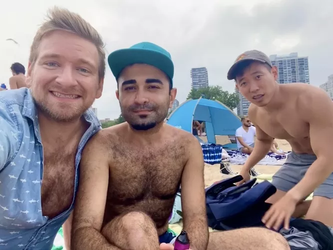 Cute photo my friend took of us at the beach 😃