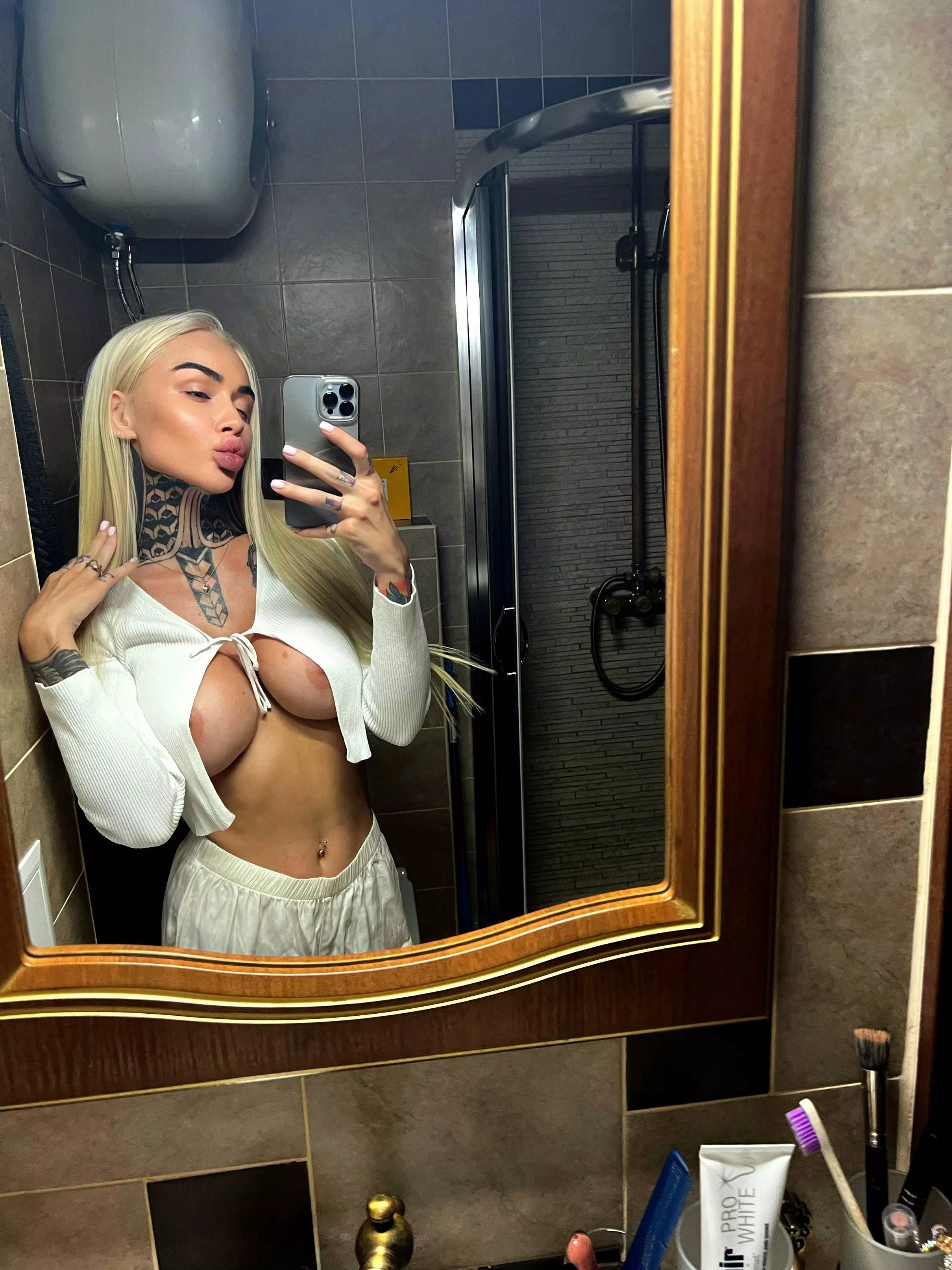 does anyone think my body type is cute?