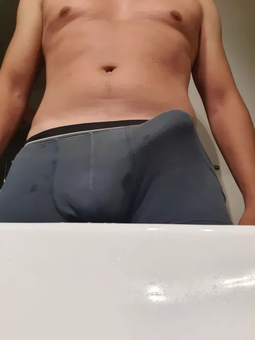 Gotta go to bed...but im horny! Wanna help me out?