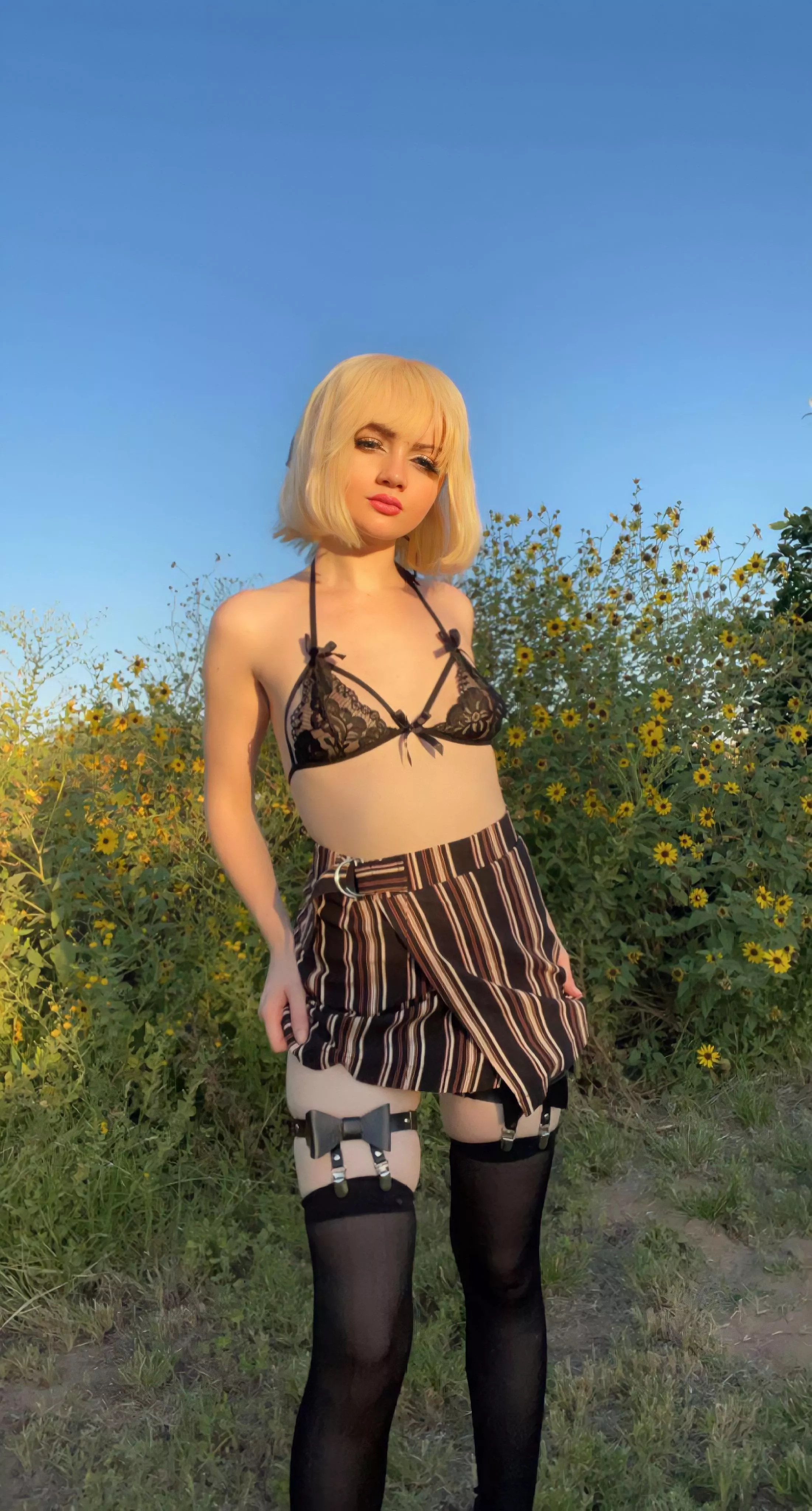 Guess my height? I love being used and tossed around 😉