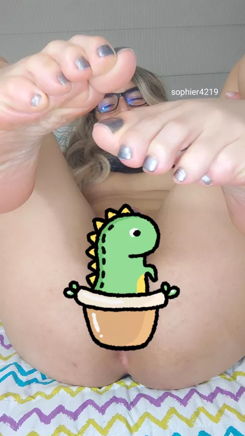 how many upvotes to remove the dinosaur???? 🦖