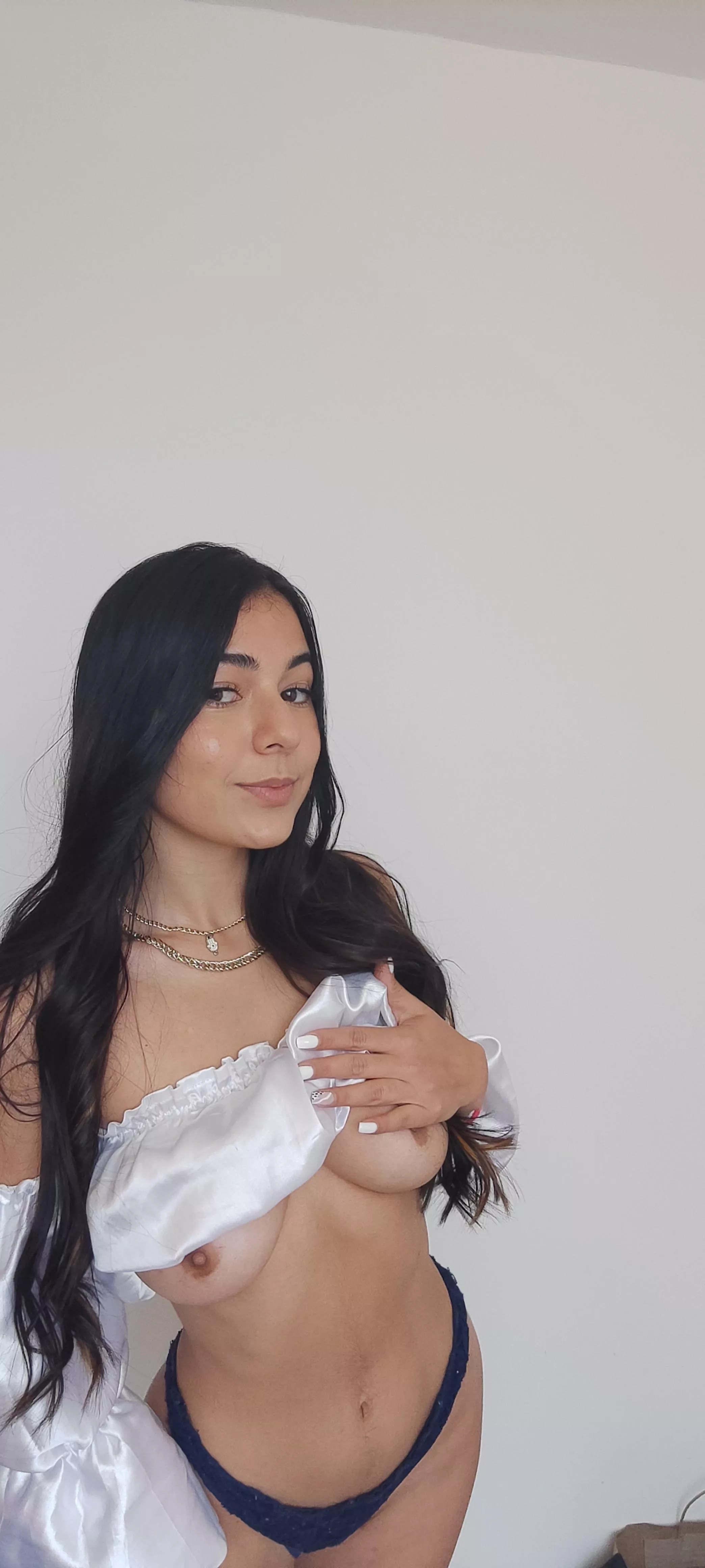 I love these croptops I look angelic haha ​​✨