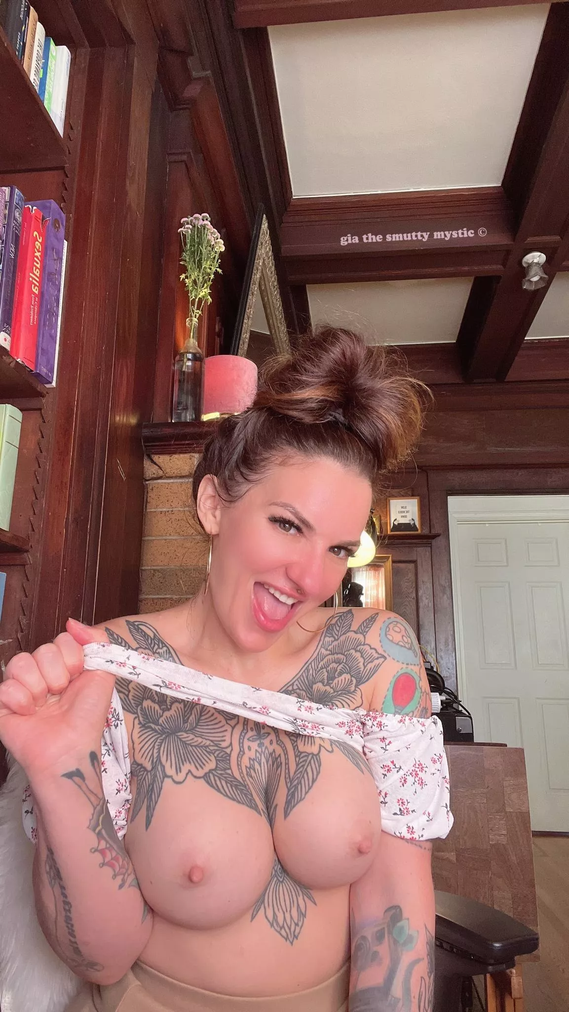 me when i find out u like girls with ghosties[oc]