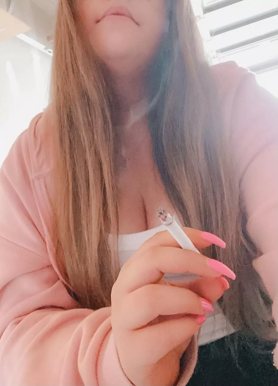 Not sure what colour to get my nails done next 🤔