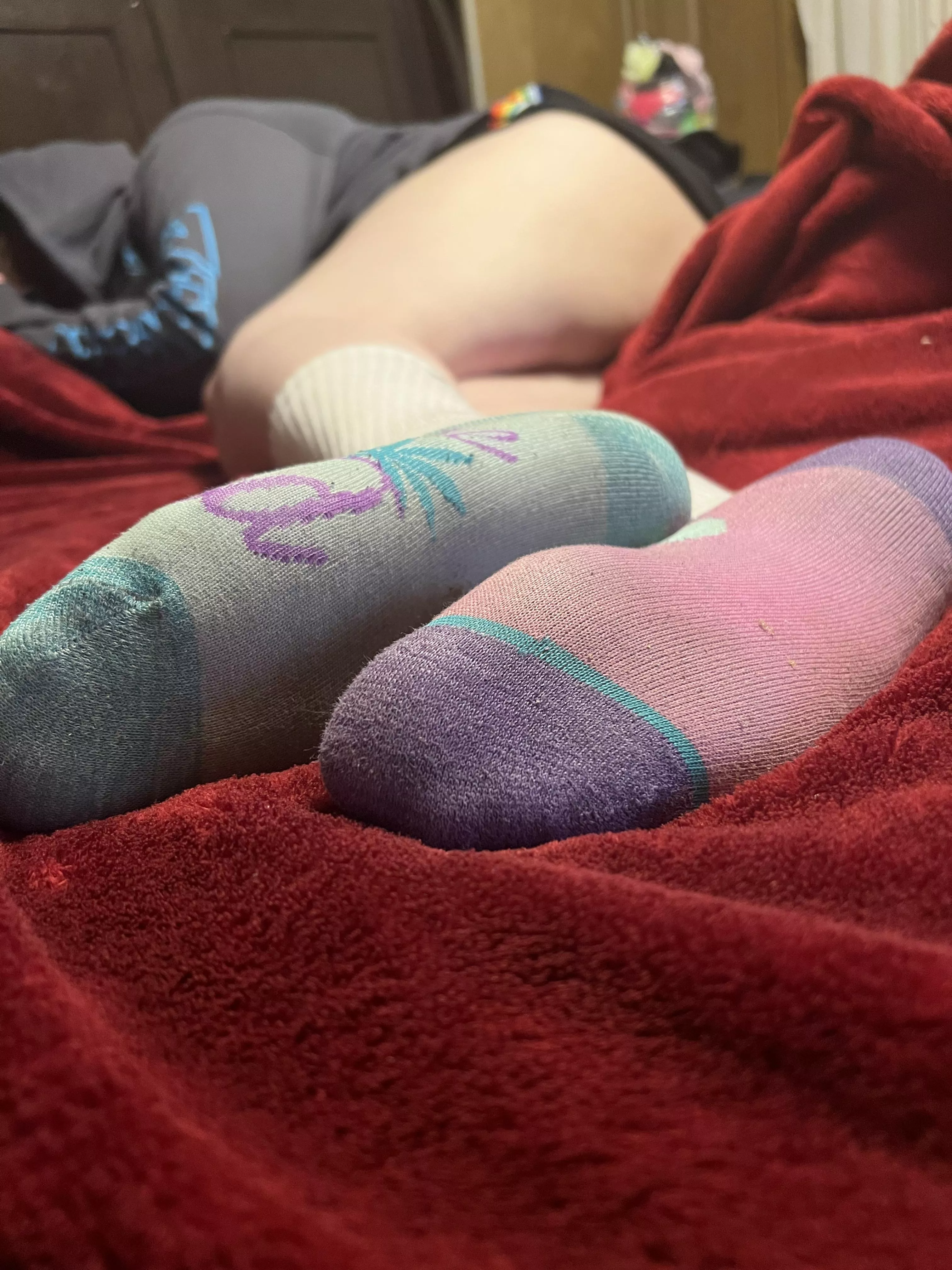 Okay who wants these stinky mermaid socks? 🥰🥰
