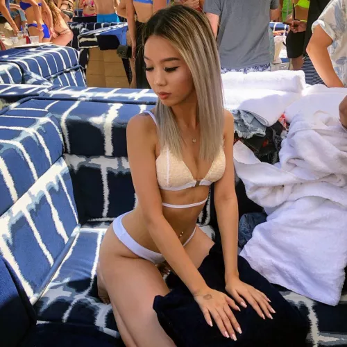 She wants to ride you 😉