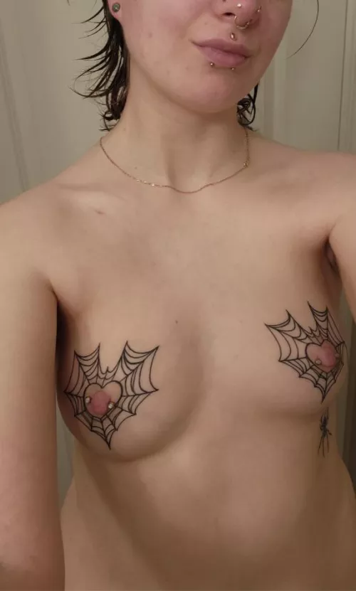 Such a busy Sunday, enjoy this after shower pic (F)