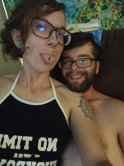 the 2 of us will be streaming all week! Sunshine_fae.