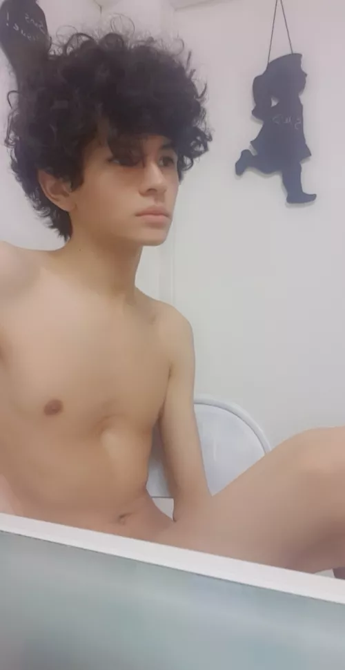 Twink (¬‿¬ )