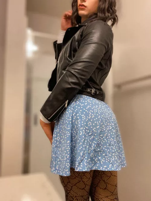 being a girl is much better than being a boy 🤷🏻‍♀️