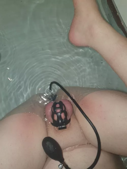 caged and stretched 😖 and i dont even know the combo for my lockbox