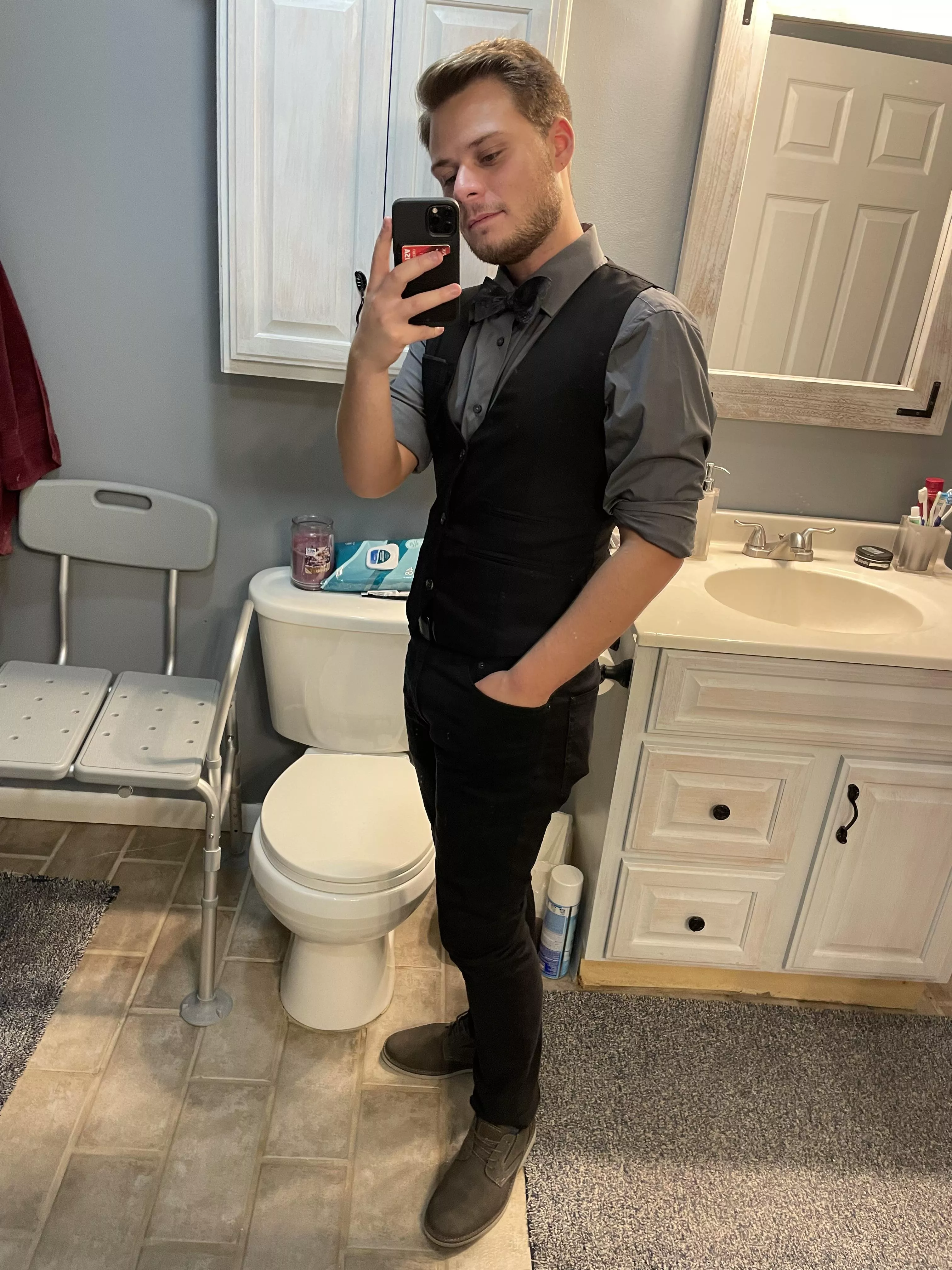 Do not feel like going to class… so enjoy this wedding pic from this past weekend !