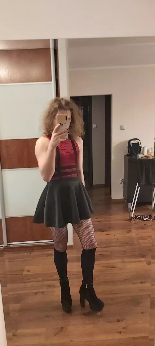 Girlfriend material? 👉👈