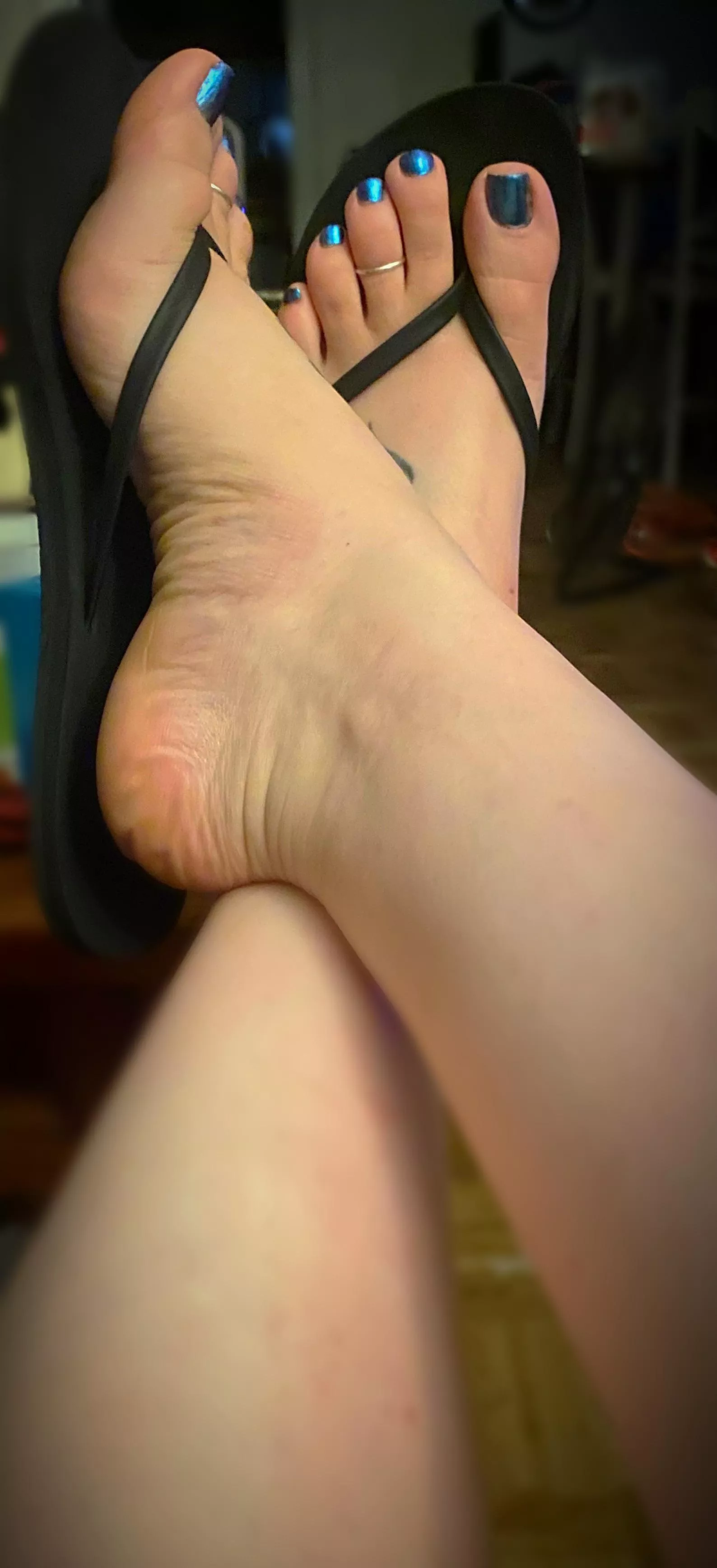 Gonna rub them or not 😜