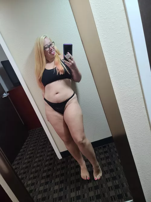 Having blonde hair makes me want to wear black even more. I have a problem. lol