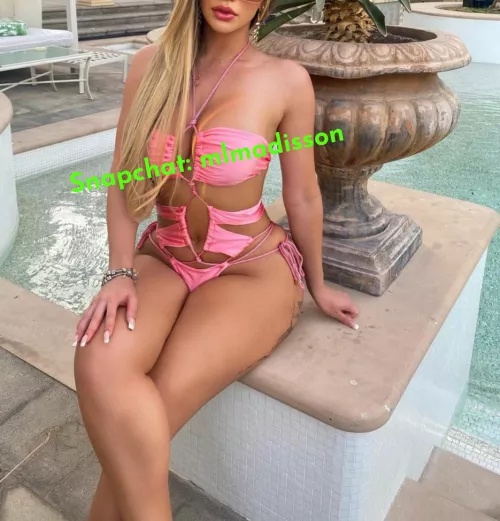 hi there, Daddy can i have alot of good time this night more often ?? 💜