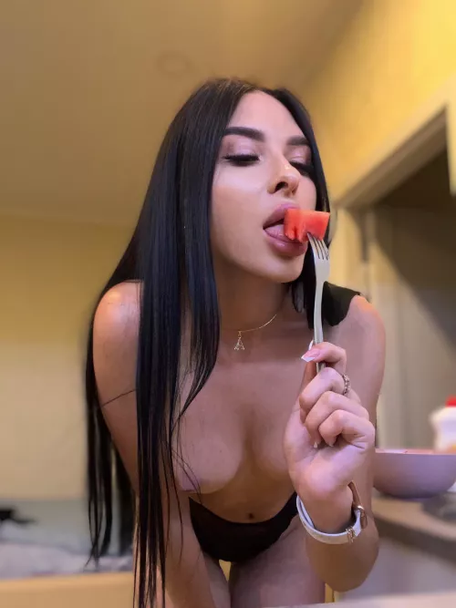 how id wait for you after you get off work if i was your gf