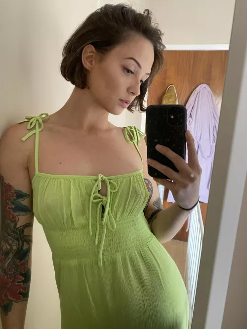 I love this dress 😇