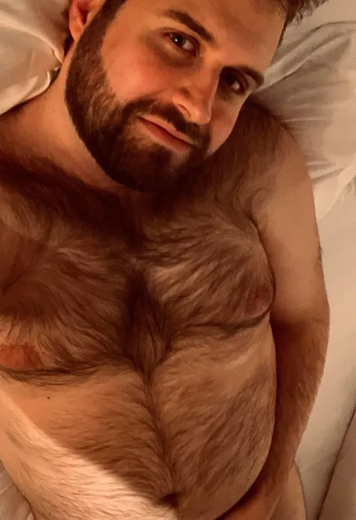 It’s Daddy’s 🎂 day today. DM me 🌶 🍆 pics as a gift 😏