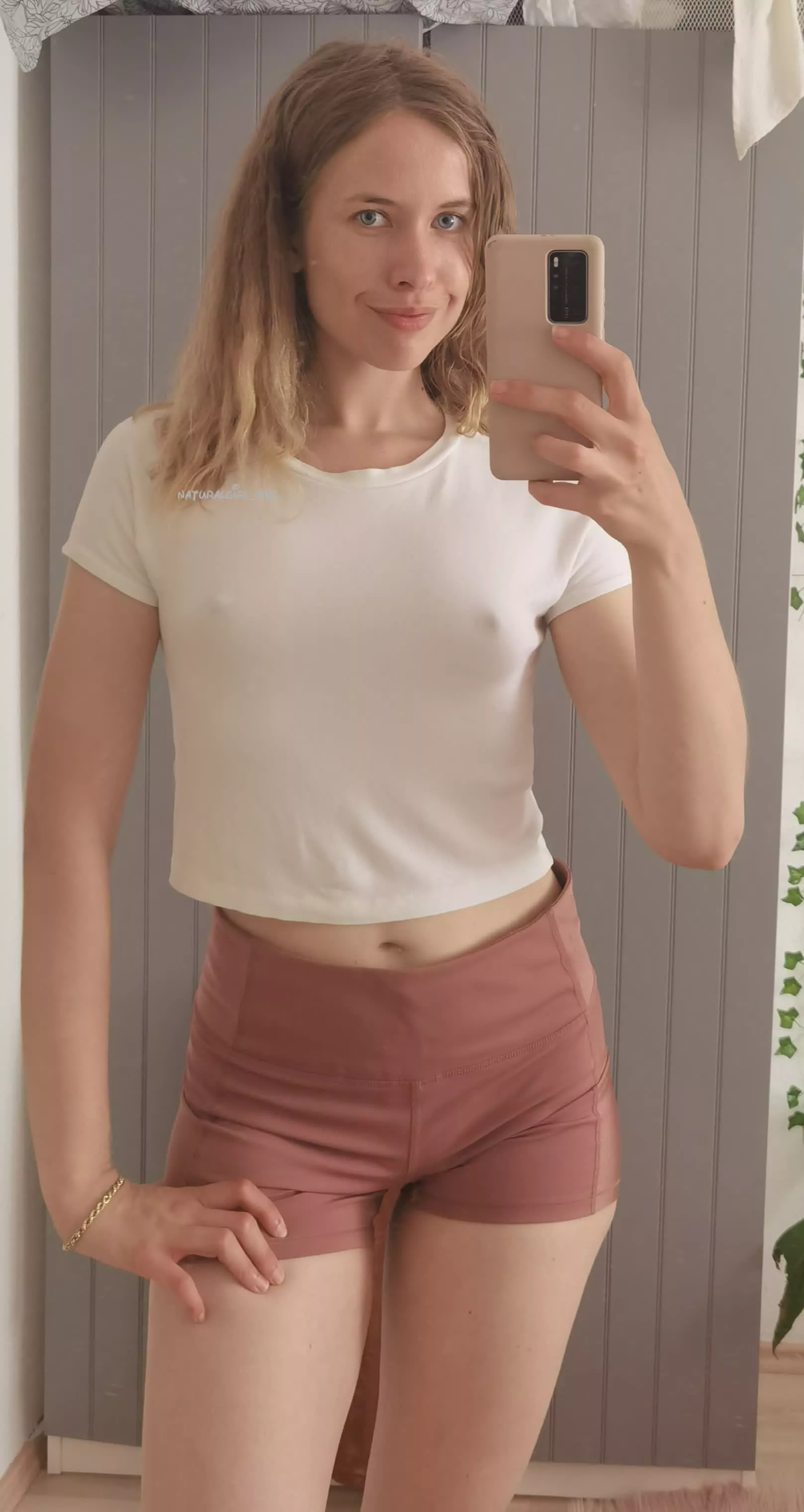 Let's find out if people can still concentrate in the gym...