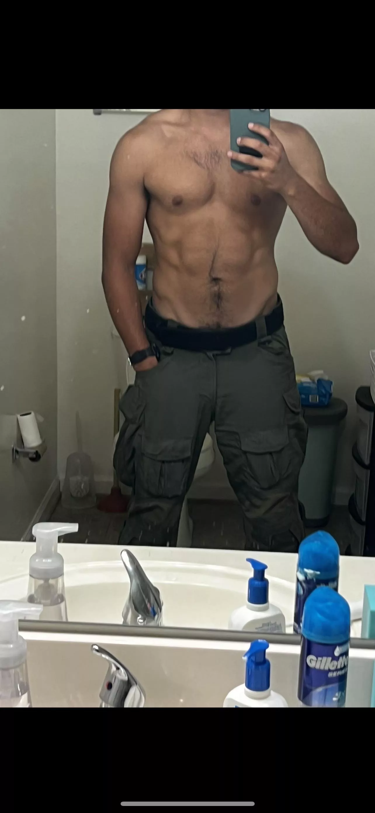 Long day at work, just wanting to drink and rub one out