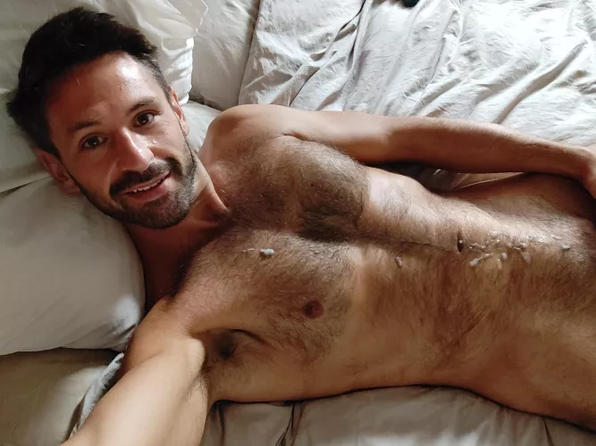 made a mess on my chest this morning 😏