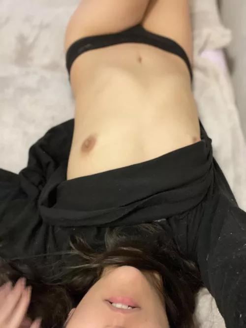 My itty bitty titties want to know what size you think they are 🖤