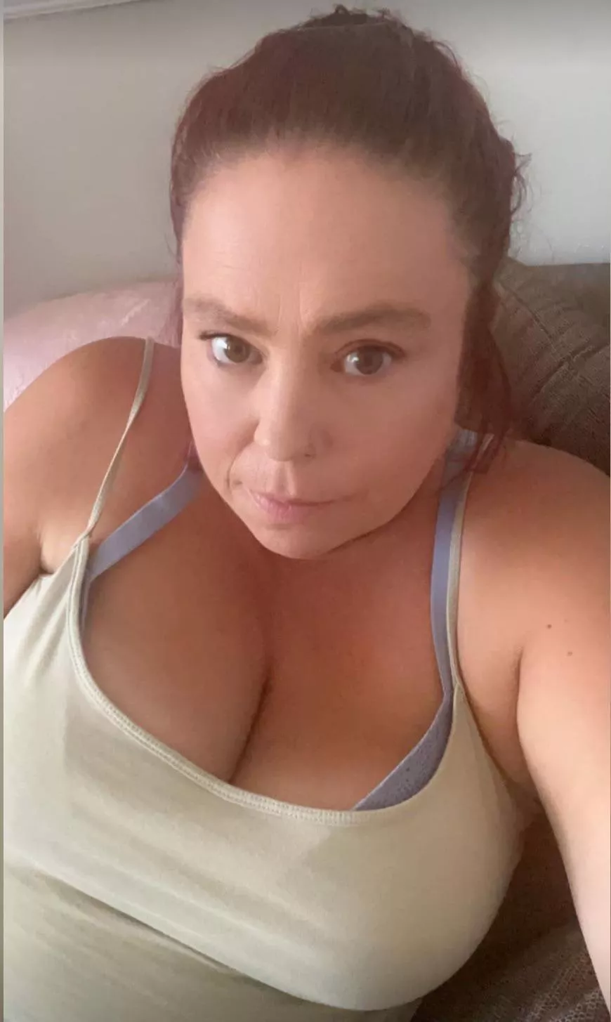 Need as many of men to fuck me and give me big goo