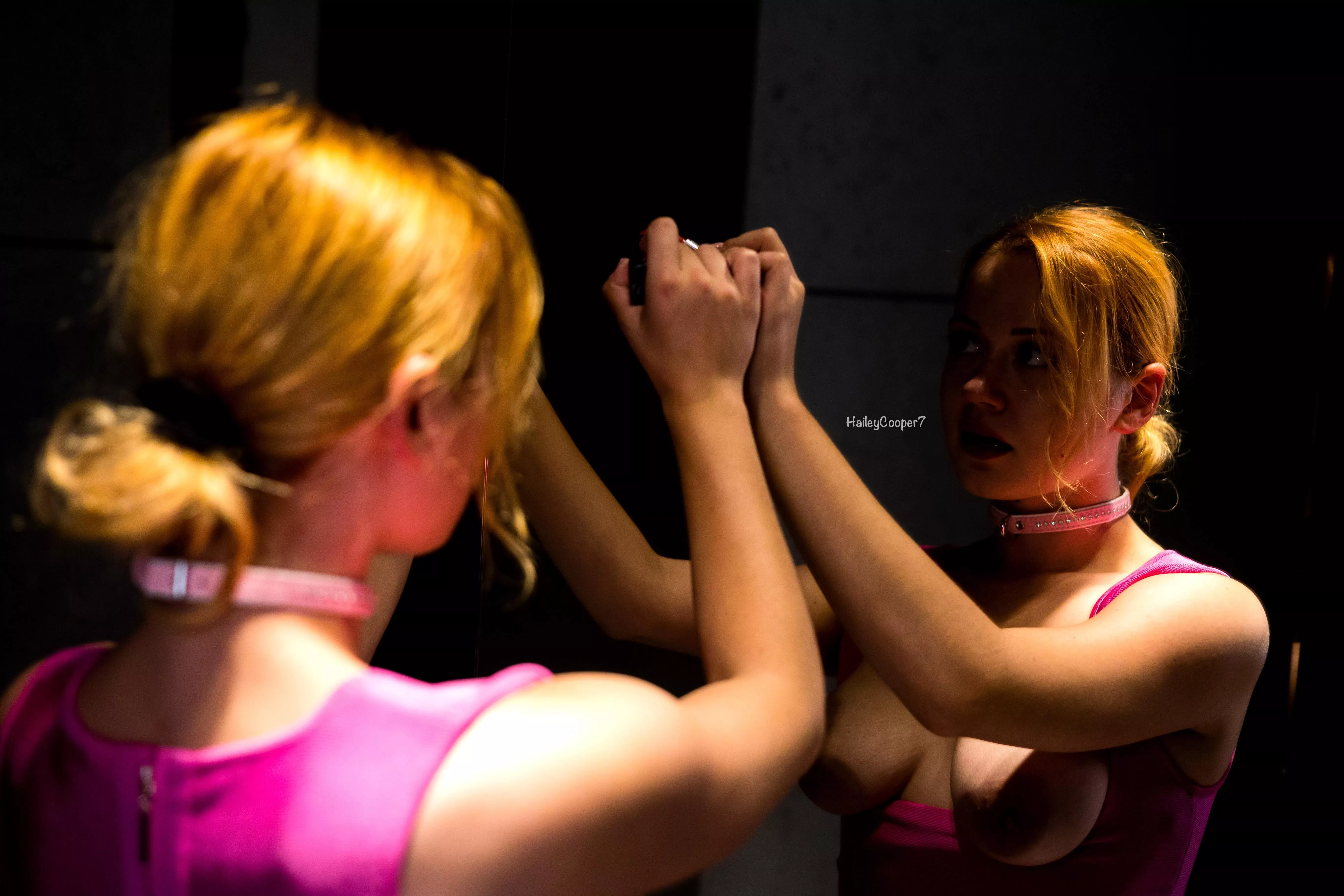 What do you think I will write on the mirror in the moment?