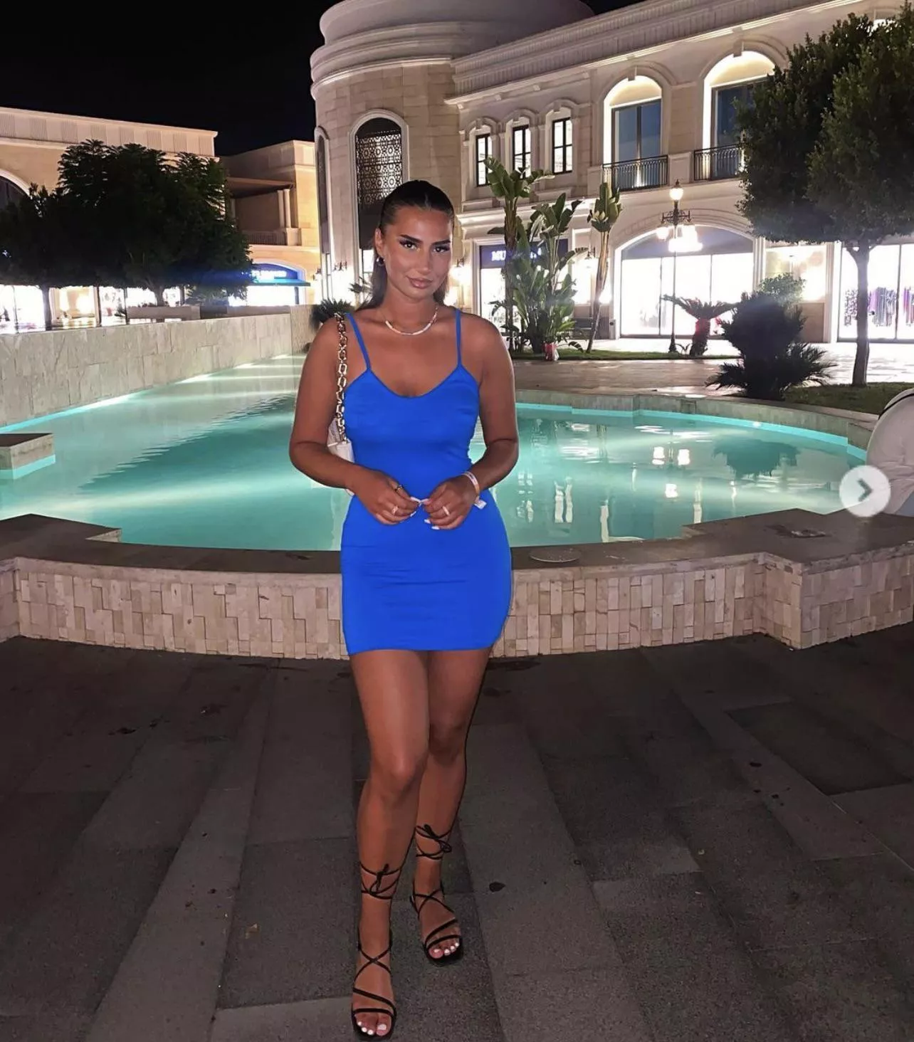 Who would love to send a dick pic to her ig?