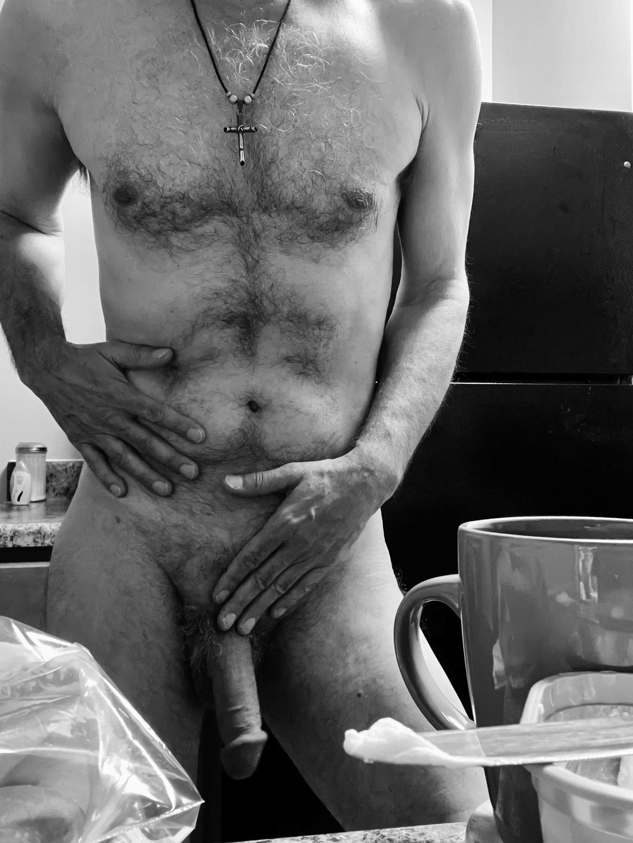 With the kids finally off to school, I'm packing a little something for you...