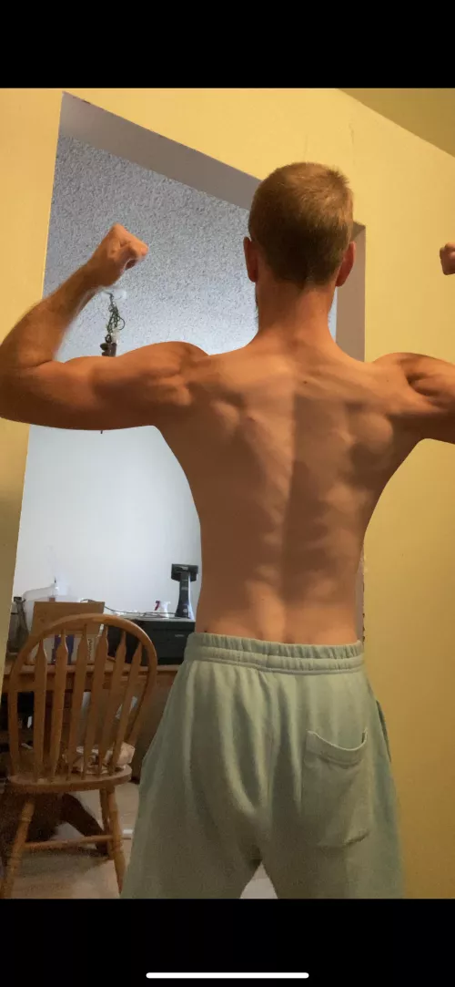 25 [M] How’s my back looking? We can discuss my cock as well..