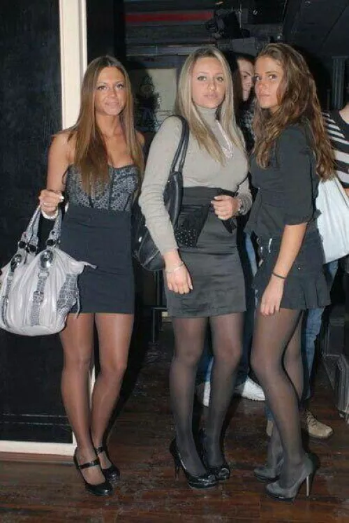 [3] who’s pantyhosed legs gets your cream?