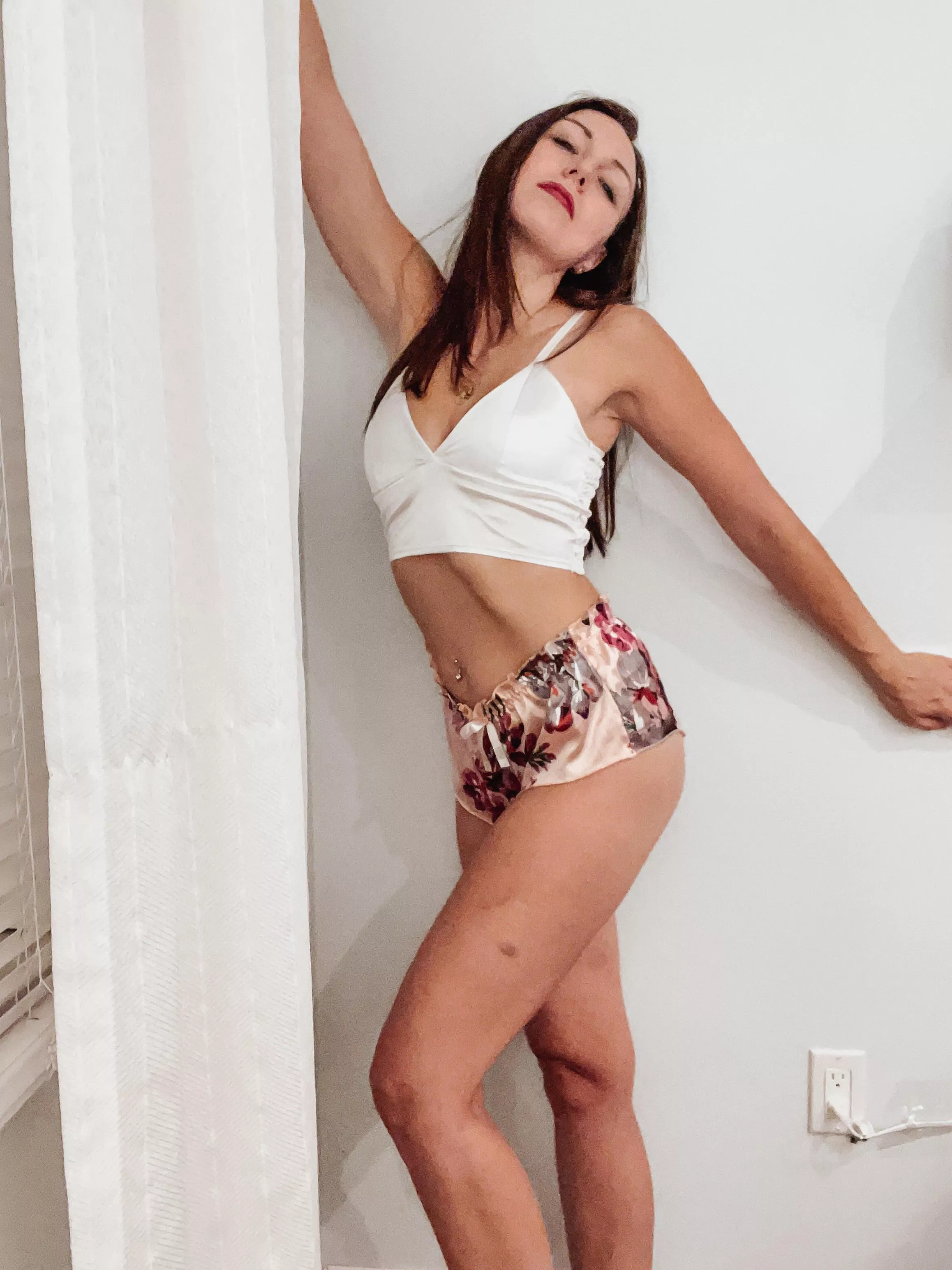 Day dreaming of something dirty 😏