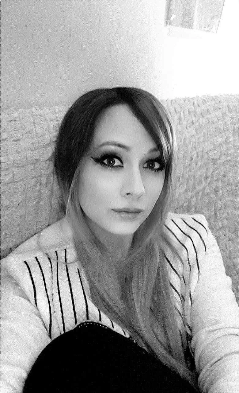 Do you think i look better with long hair or short?