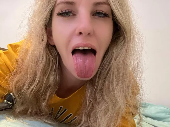 Enjoy my Tongue !👅