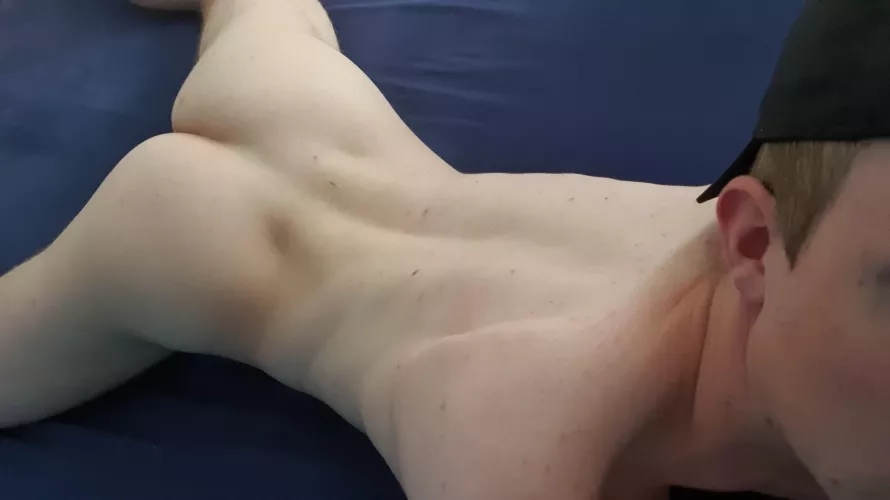 hmu if you wanna see my smooth hole ☺️