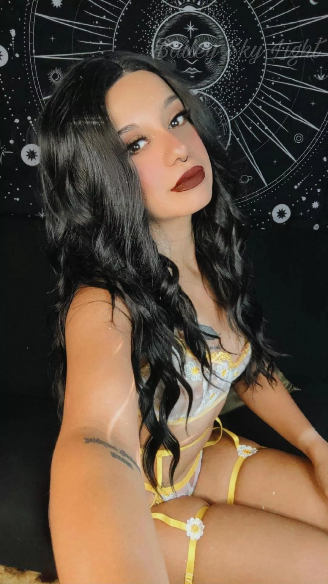 I can be your sweet goth girl, or your dominant one